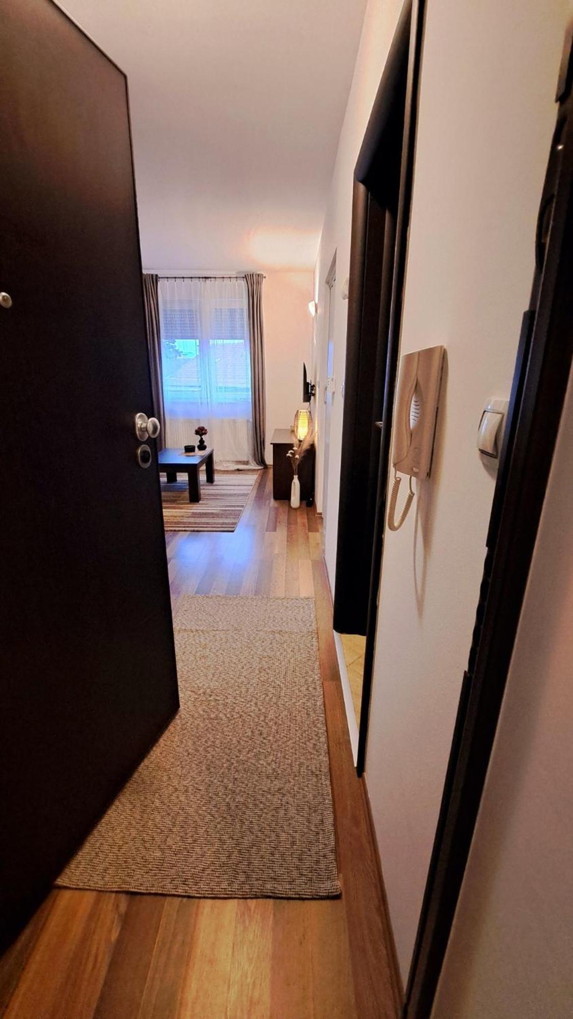 Lera Apartment-Free Public Parking Nearby ซาเกร็บ ภายนอก รูปภาพ