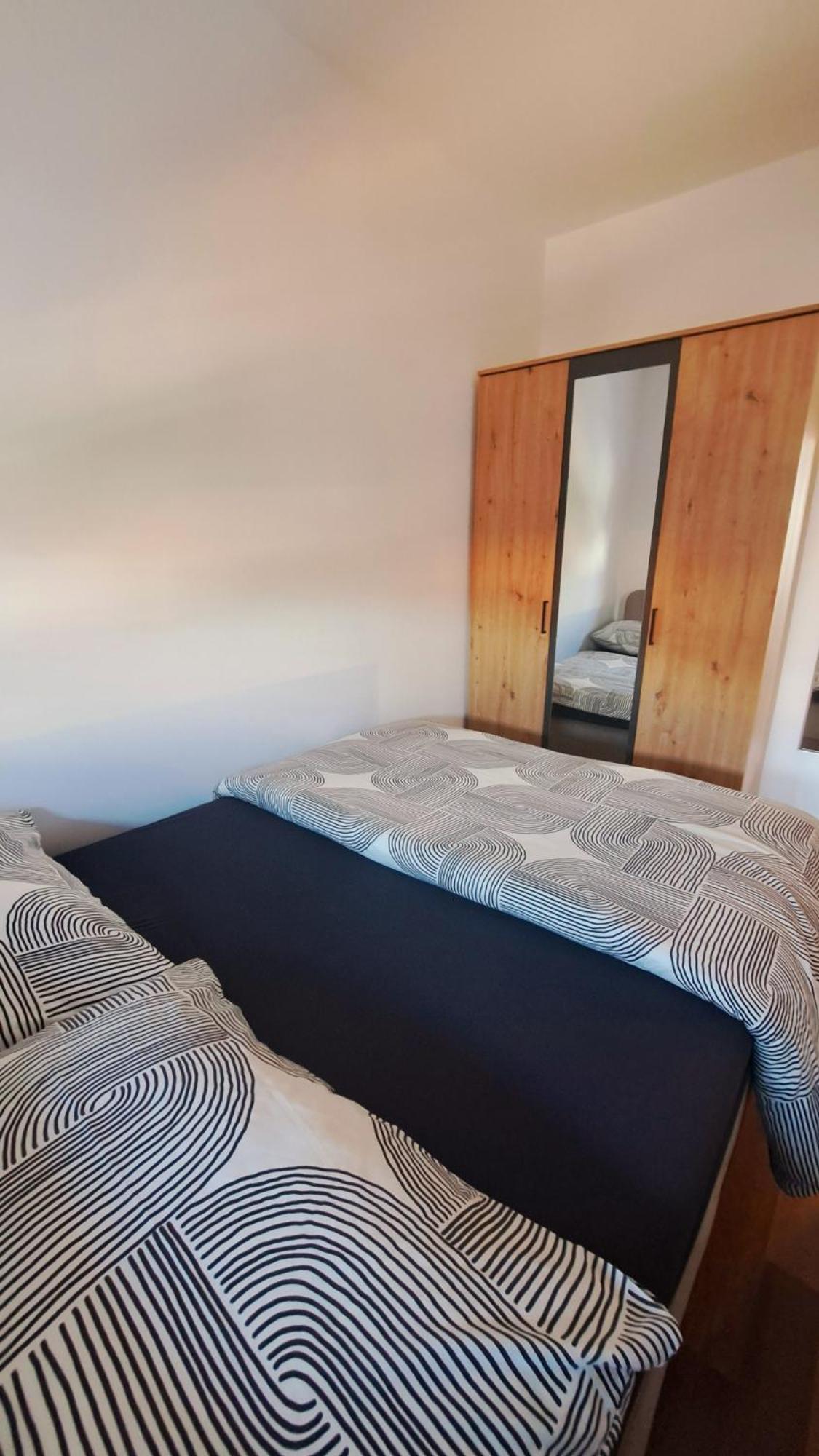 Lera Apartment-Free Public Parking Nearby ซาเกร็บ ภายนอก รูปภาพ